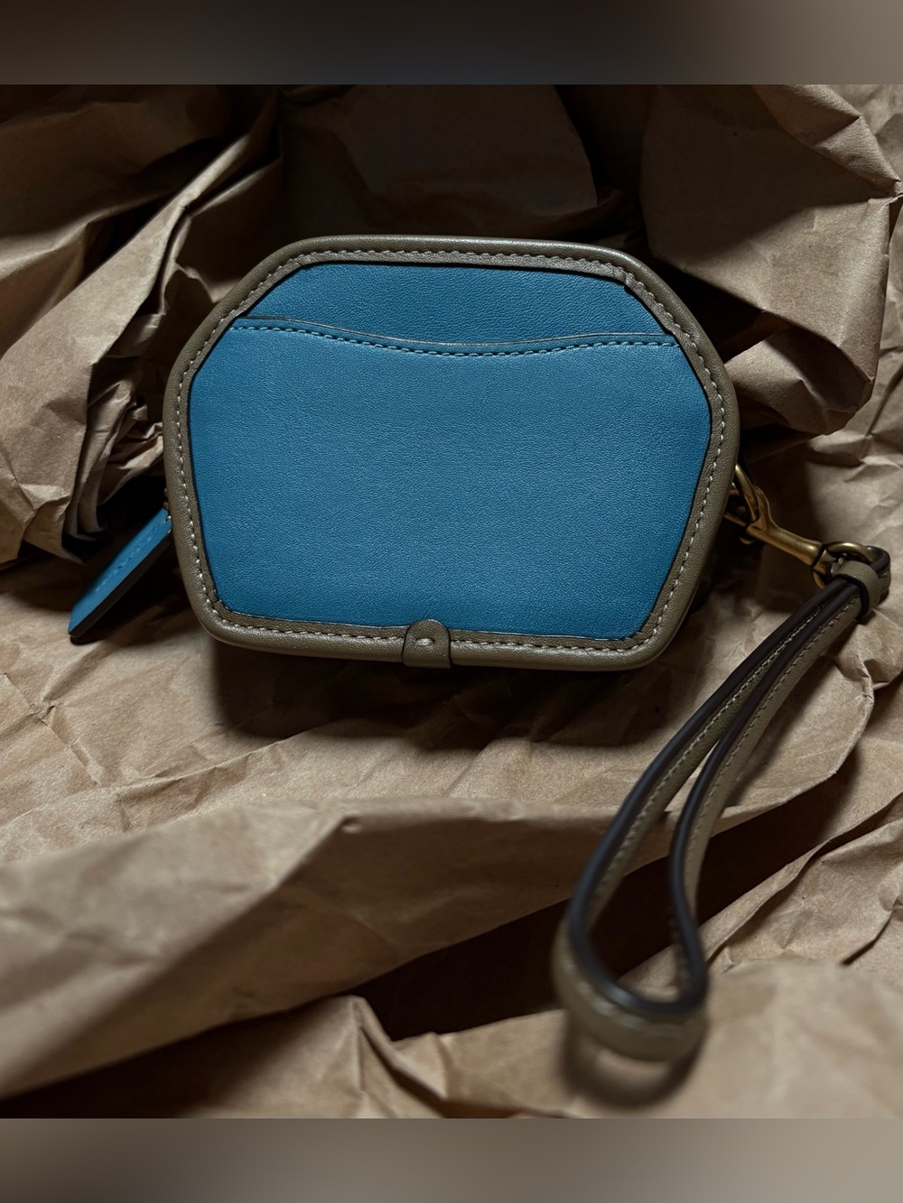 COACH hexagon limited edition color block mini coin purse clutch wristlet - Picture 3 of 10